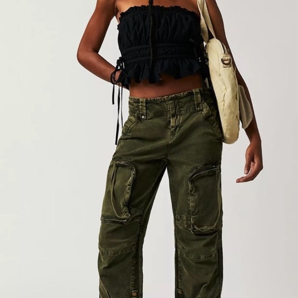 Free People WE THE FREE: CANT COMPARE SLOUCH PANTS NWOT - Picture 2 of 8